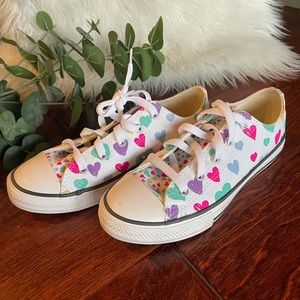 BRAND NEW Converse All Star Heart Ox Sneakers Size 5